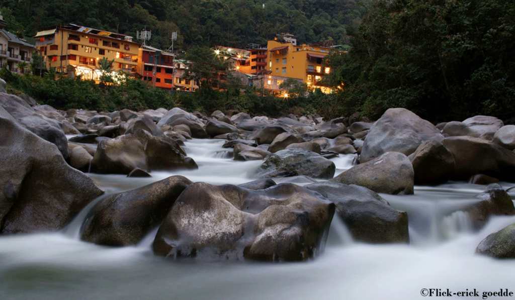 Aguas-Calientes-Machu-Picchu