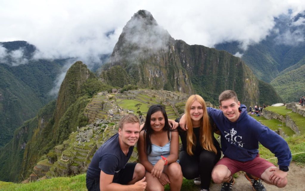 Voluntarios-en-Peru-1
